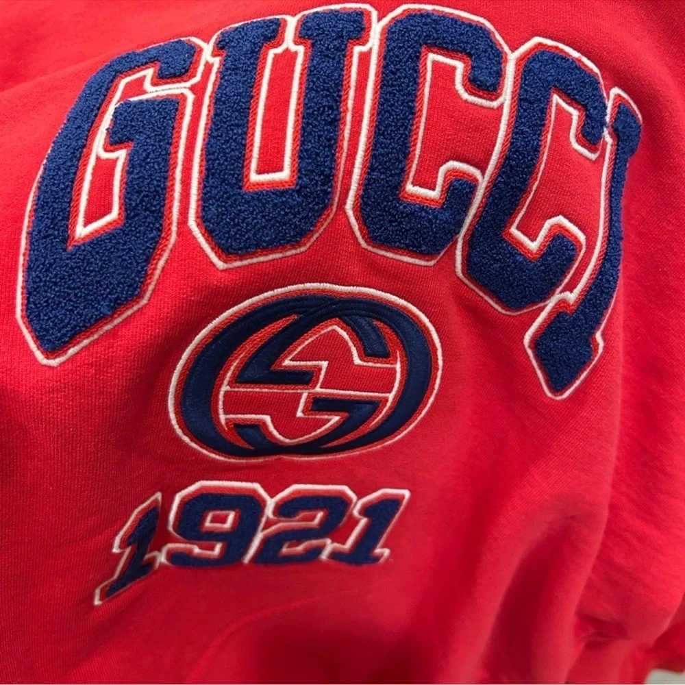 Gucci bold red